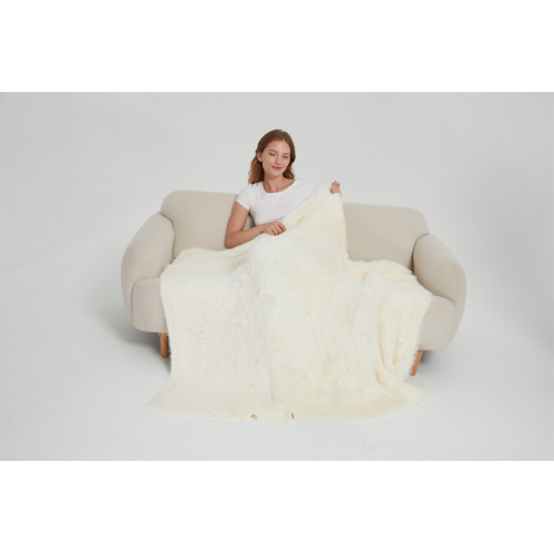 Cozy And Luxury Faux Mink Yarn Knitted Blanket