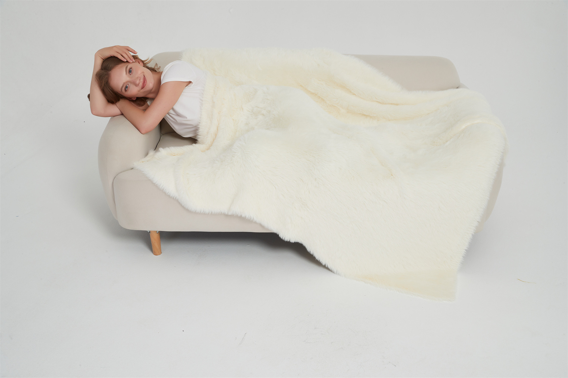 microfiber knitted blanket