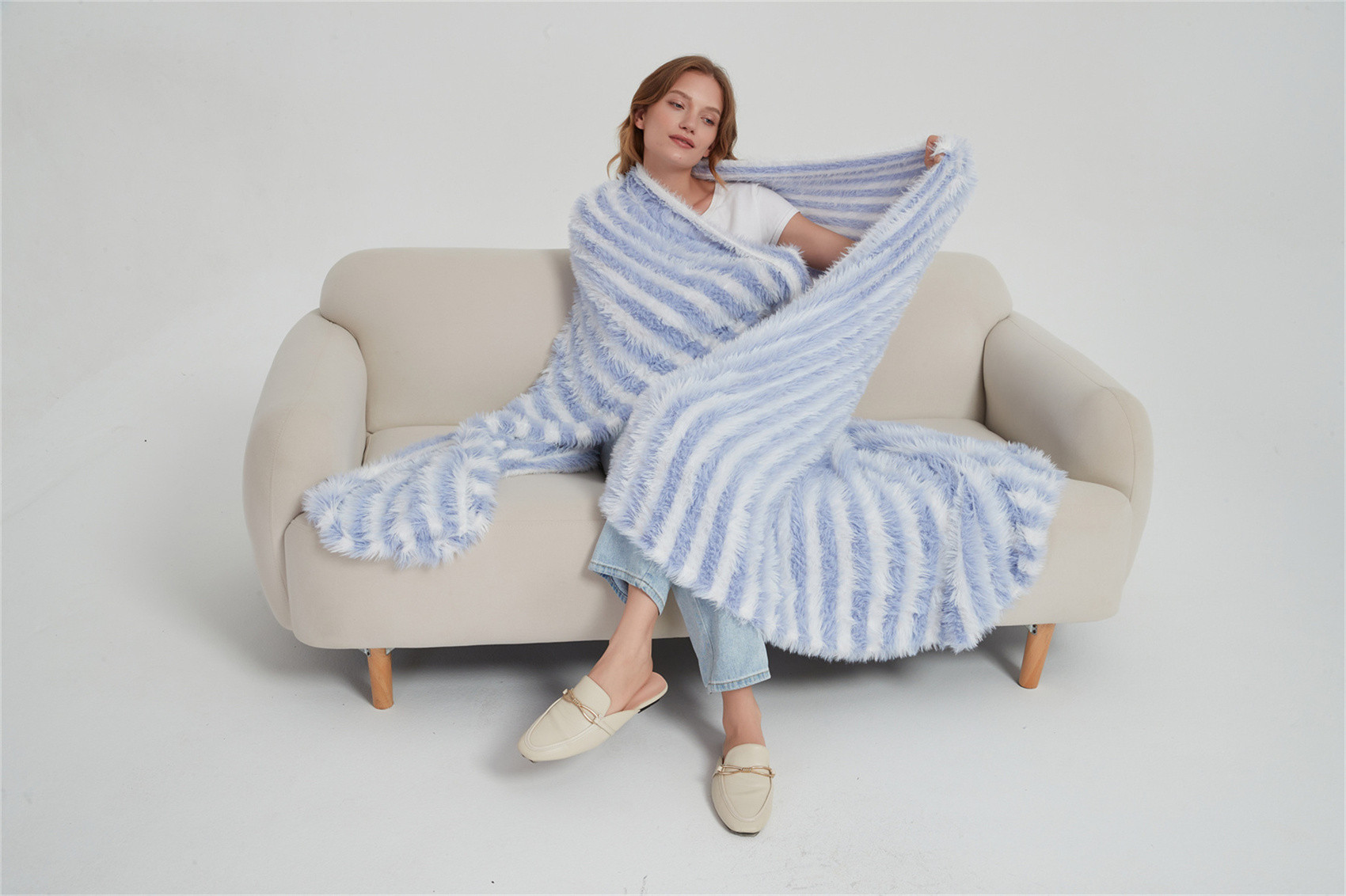 microfiber knitted blanket