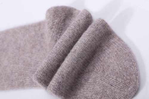 Wholesale high and ladies seamless 100% cashmere socks for fall winter from Chinese factory