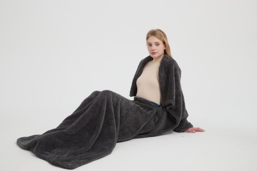 China Factory Home Wearabole Hooded Blanket Wholesale Shu Velveteen Fabric Wearable Hooded Blanket