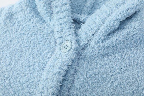 Wholesale of Kids Knitted Hooded Blanket Supplier of Kids Knit Hooded Wearable Blanket From China