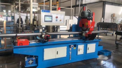 China CNC automatic steel pipe cutting machine