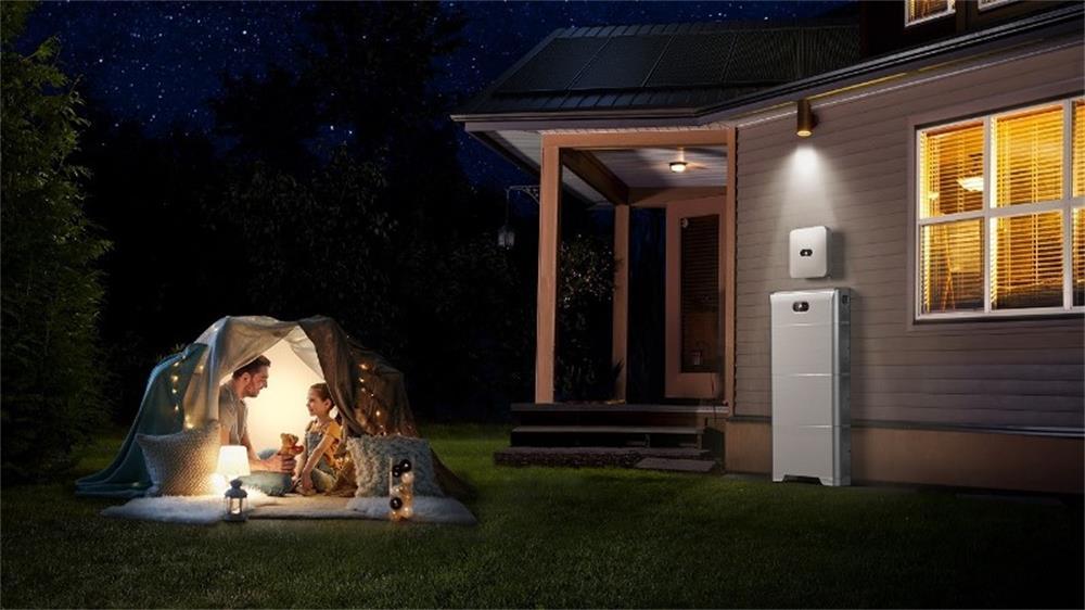 Is lithium-ion battery or lead-acid battery more suitable for home energy storage systems?