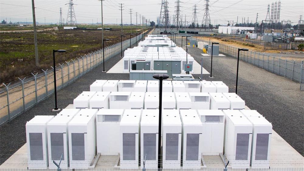 再生可能エネルギーの開発において、バッテリーエネルギー貯蔵システムが直面する
