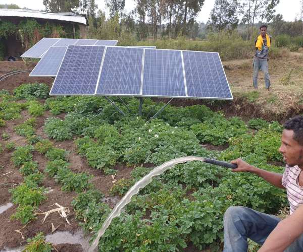 How Solar-Powered Water Pumps can Improve the Efficient Use of Global Water Resources