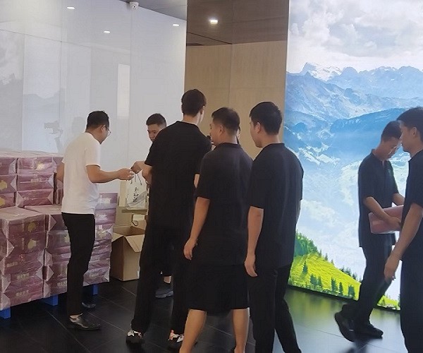 TPON Solar Pump Company: Mid-Autumn Festival Care and Corporate Innovation Go Hand in Hand