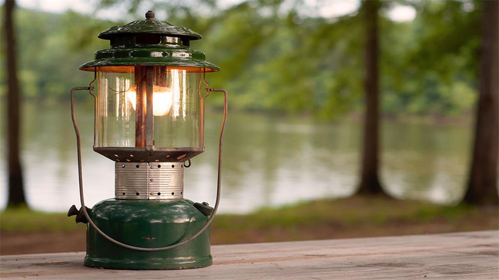  the factors that need to be considered in the actual selection and use of outdoor LED camping lanterns 