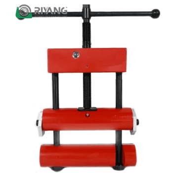 Squeezer Tool ST125M