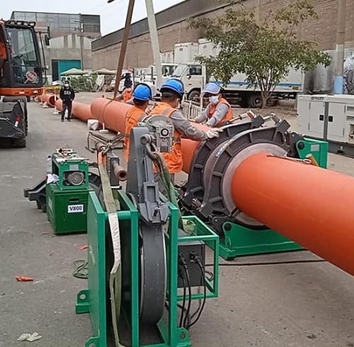 Explorando as diversas aplicações do soldador de tubos de HDPE