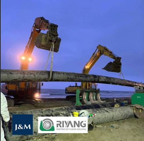 Máquina de solda por fusão de topo RIYANG V1200: Construindo excelência no Peru