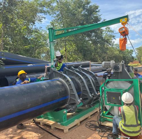 Fortalecendo parcerias: RIYANG oferece treinamento no Malaui para máquinas de solda de tubos HDPE