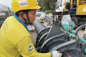 Como escolher a máquina de solda de poliéster certa para seu orçamento e escopo de projeto
