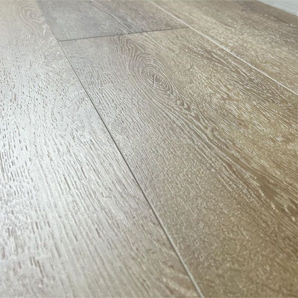 2023 New EIR Wood SPC Flooring Realistic Wood Visuals Luxury Vinyl Planks