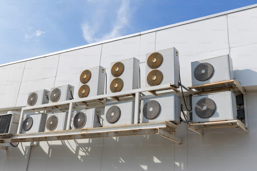 Split heating cooling dehumidifier for villa and hotel