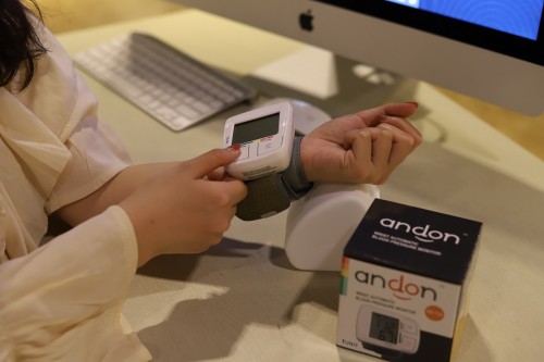 Andon KD-734 Wrist Blood Pressure Monitor