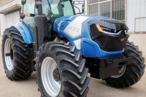 New  four wheel tractor update TTL904 for farm work