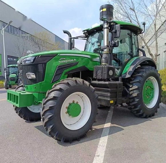 TC SERIES 180-210 HP TRACTOR