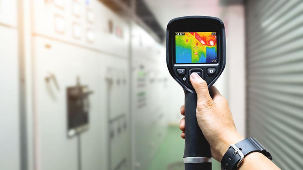 the working principle and components of an infrared thermal imaging camera