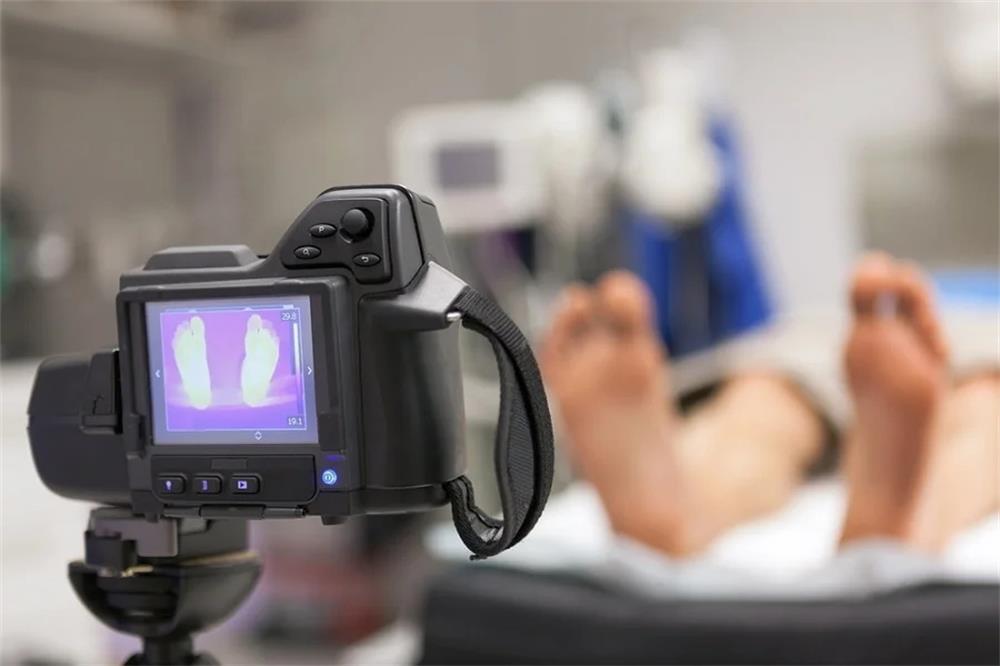 come la tecnologia di imaging termico a infrarossi viene applicata in medicina