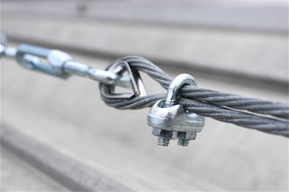 los asuntos que requieren atención al usar cable de acero