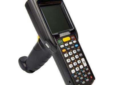 The difference between RFID handheld scanner and barcode handheld scanner