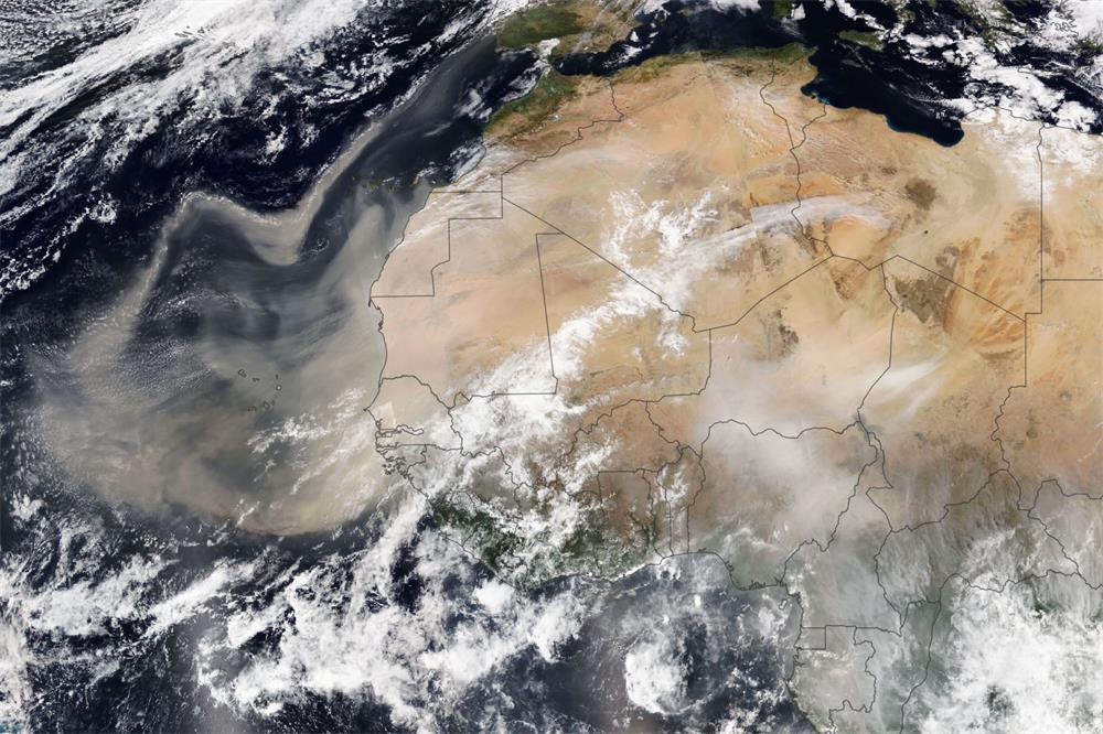 the specific applications of SWIR cameras in oceanography and meteorology