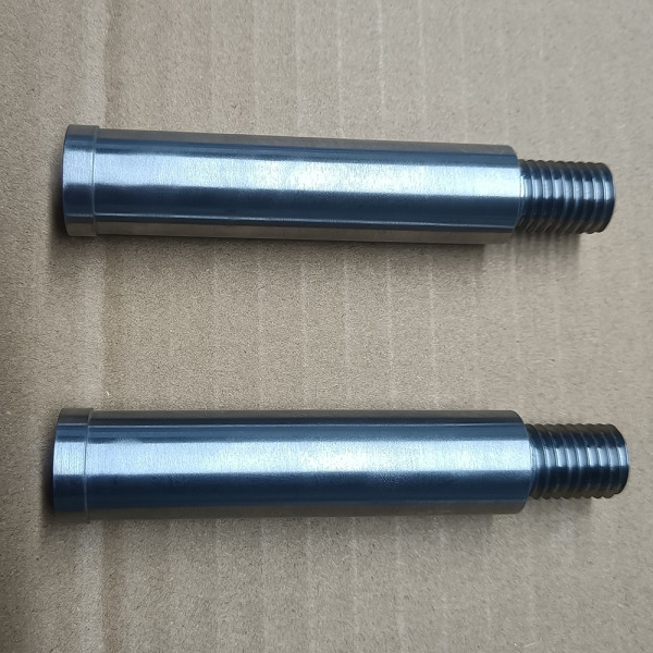 精密機械部品加工、旋盤加工、治具部品加工