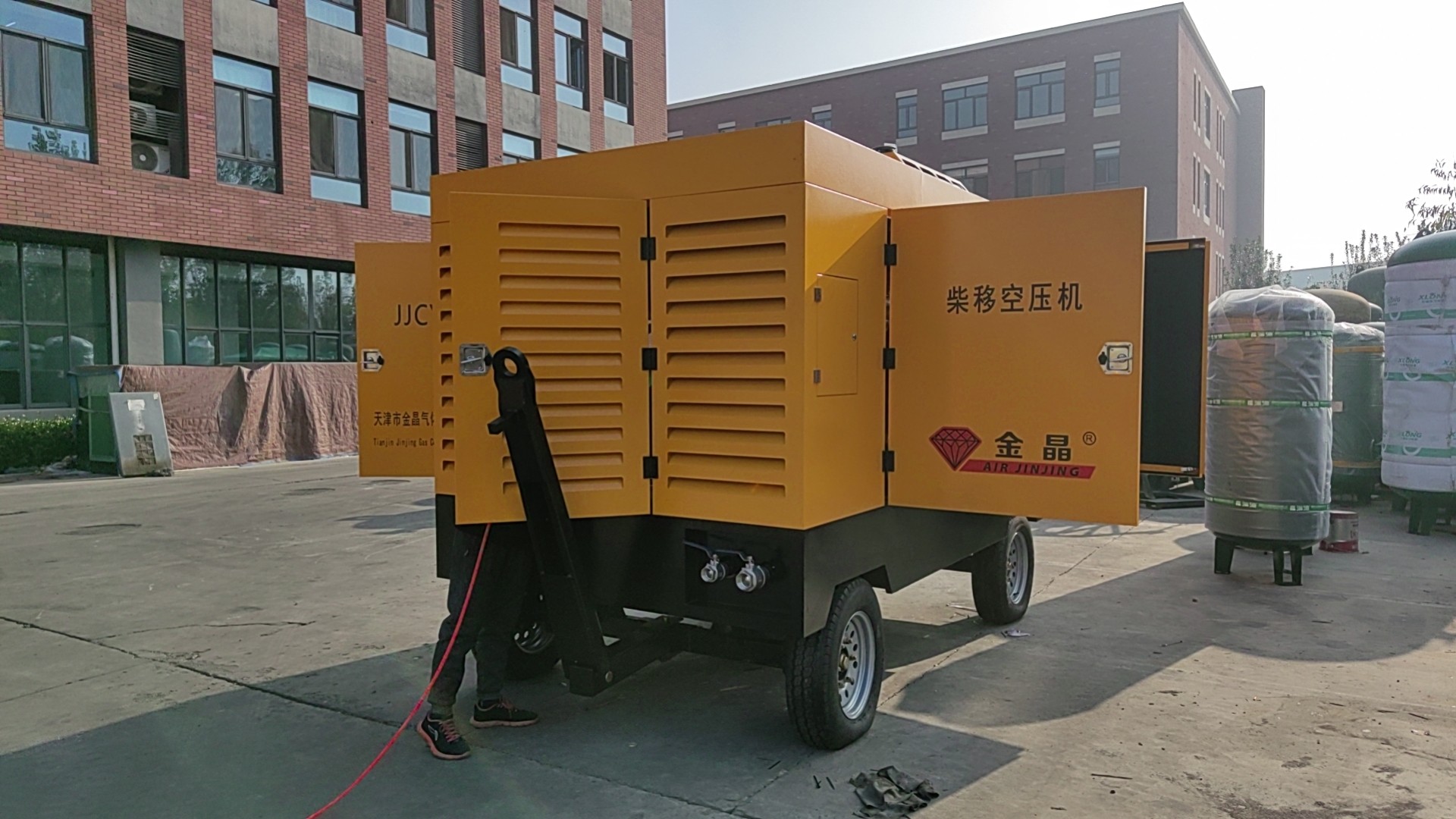 Diesel Portable Air Compressor: CFM/PSI Sizing, Fuel Cost, and Maintenance Guide