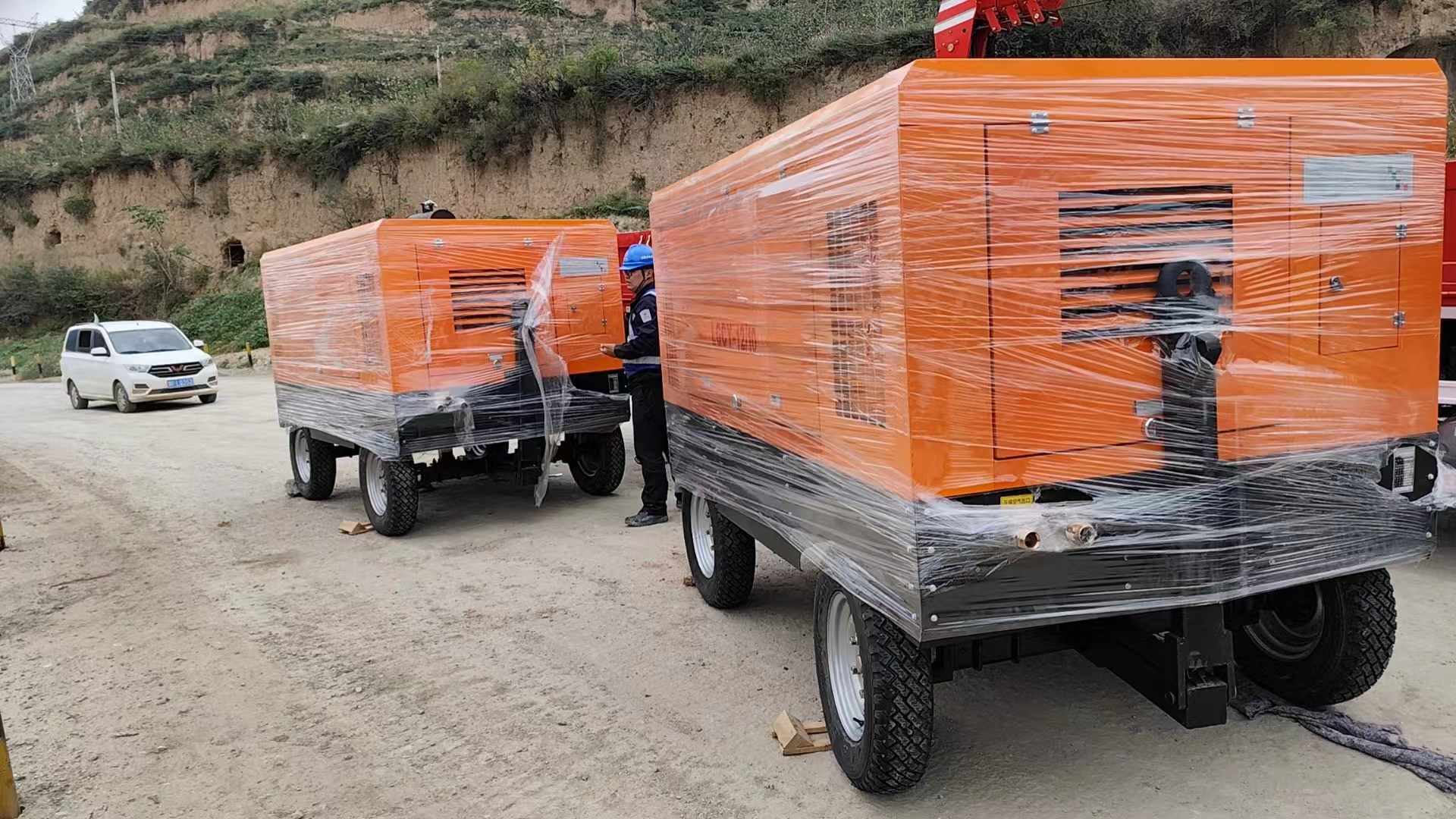 Diesel Mobile Screw Air Compressor Shipping to Site