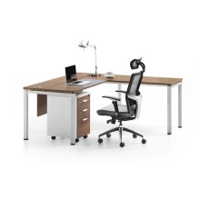 China is One of the Leading Producers for Office Furniture