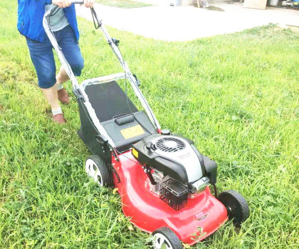 Choose the Right Blade for Your Lawnmower and Yard