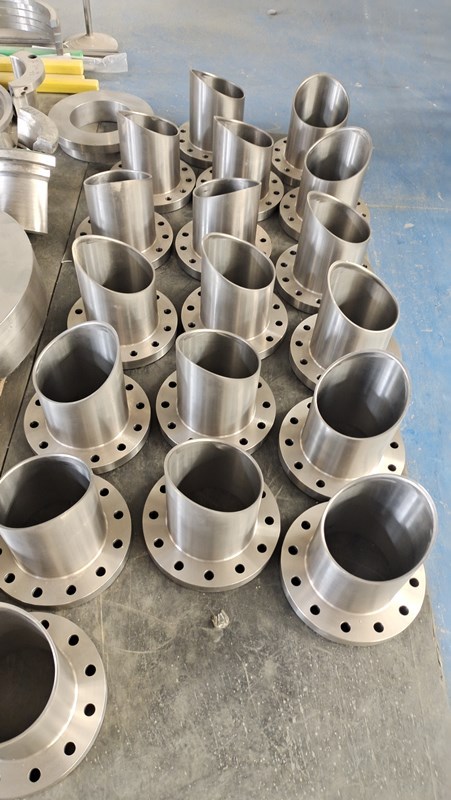 Titanium pipe fitting with custmized usded for industry field