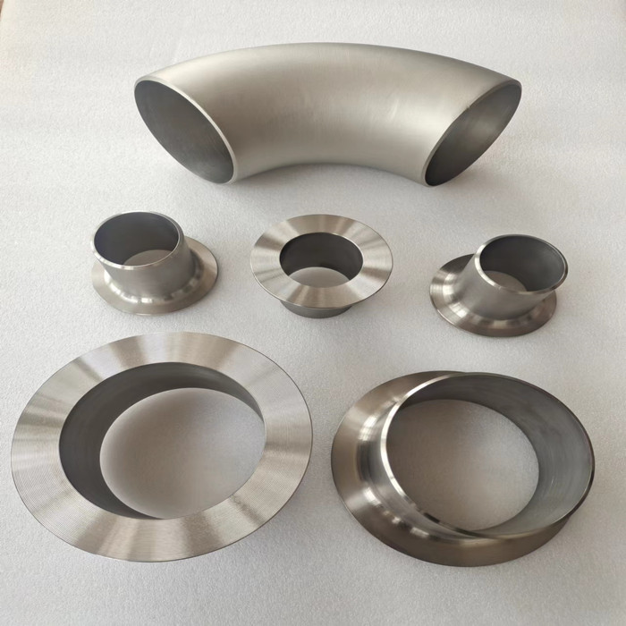 Titanium pipe fitting