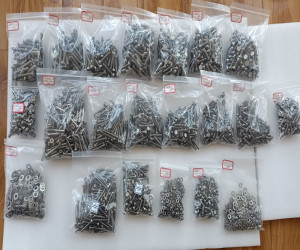 Sending GR2 titanium fastener