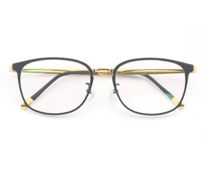 Why do so many people choose mirror frames made of this material?