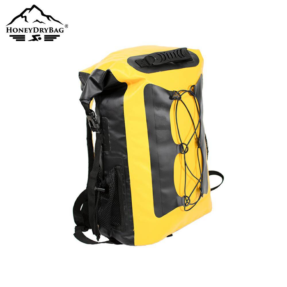 Perfect for water sports and all types of activities, the 30 Litre Waterproof Backpack protects your gear from water, sand, dirt, and dust.
