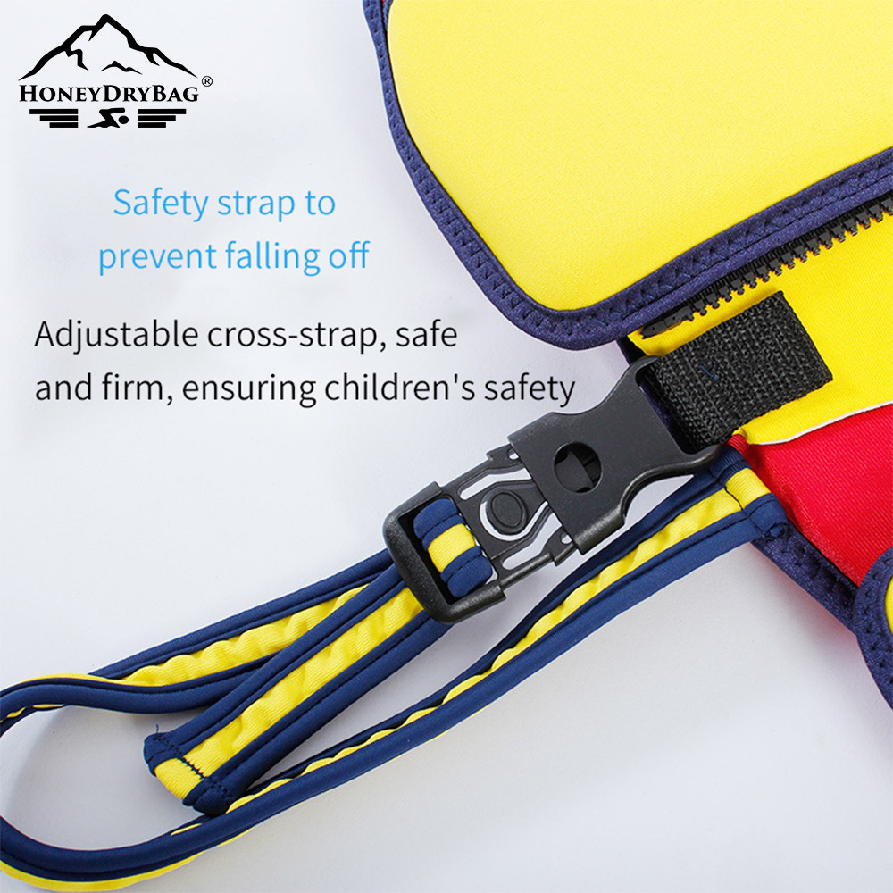 Adjustable cross-strap, safeand firm, ensuring children's safety