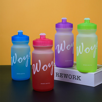 Sports Kettle with Foldable Design and Food Grade Silicone Material for Cycling Travel and Outdoor