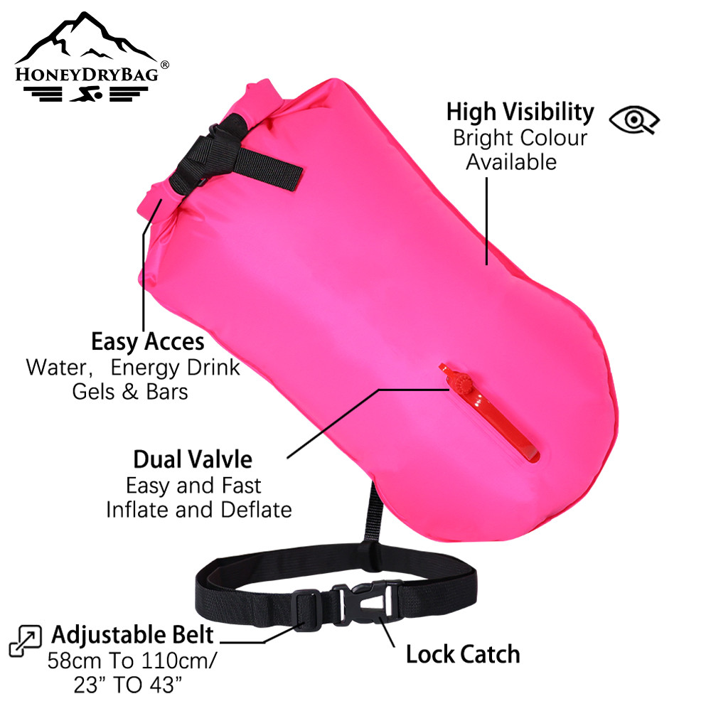 A strong clip buckle and a waterproof roll-top sealer keep the items inside the storage dry.