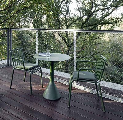 customized iron table and chairs patio outdoor furniture set with coffee-Yuxun