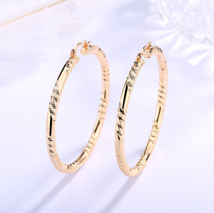 Quality Brass Jewelry Factory Dircet Supply| Women Carving Pattern Large Twisted Hoop Earrings Dealer | 18 karat Gold over Brass