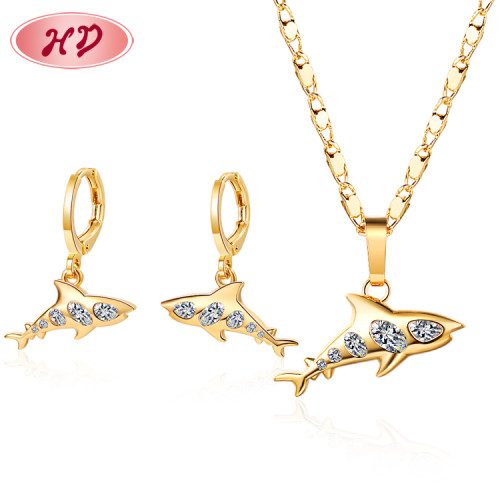 Wholesale Fashion Women Jewelry By Dozen| Lovely Animal Dolphin Multicolor Drop Earrings match with Pendant Necklace Sets| 18k Gold Plated Brass Jewellery for Women OEM ODM in China