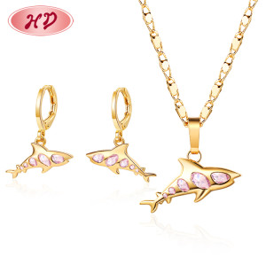 Wholesale Fashion Women Jewelry By Dozen| Lovely Animal Dolphin Multicolor Drop Earrings match with Pendant Necklace Sets| 18k Gold Plated Brass Jewellery for Women OEM ODM in China