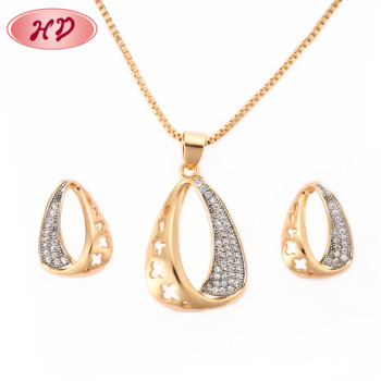 Minimalist Necklace and Earrings Elegant Jewelry Set Wholesale| Retro Luxury Design| 18k Plated Gold Zirconia Jewellery for Woman