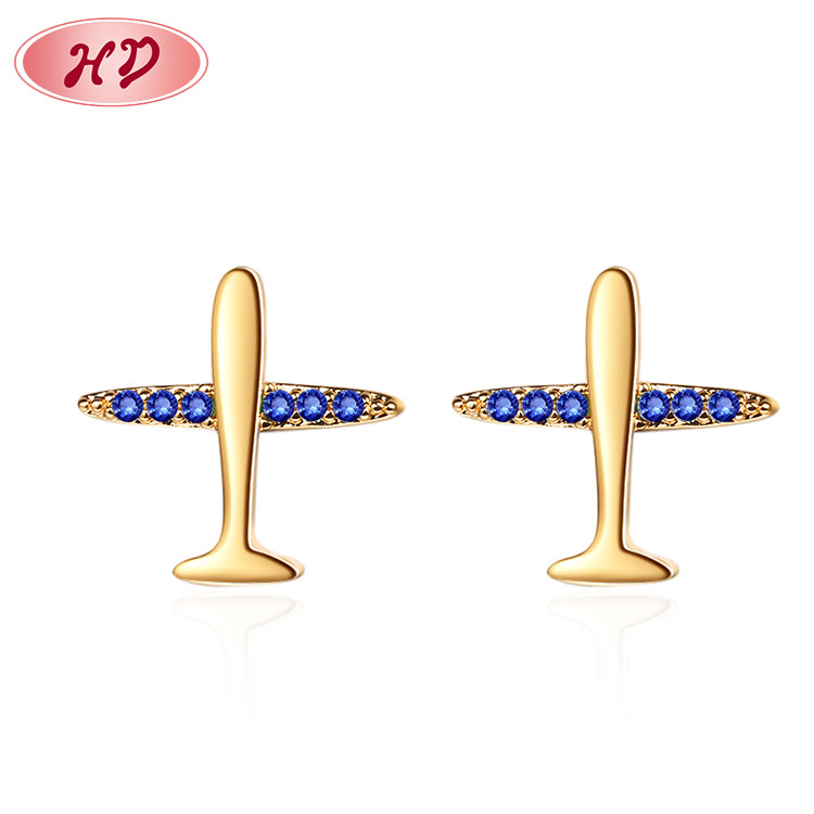 Classic stud earrings - gold plated design