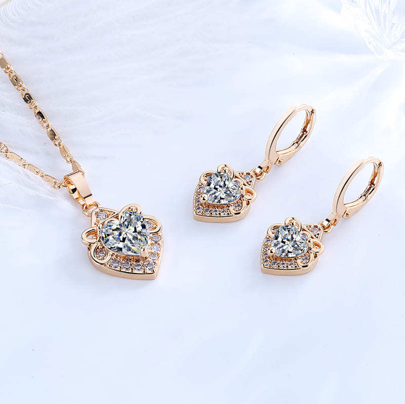 Heart Pendant Necklace Set Jewelry white
