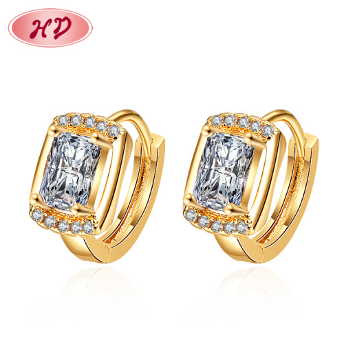 Esmeraldas de lujo Zirconia | Acero inoxidable chapado en oro de 18 quilates | Pendientes de joyería de moda | Aros de diamantes pendientes para las mujeres