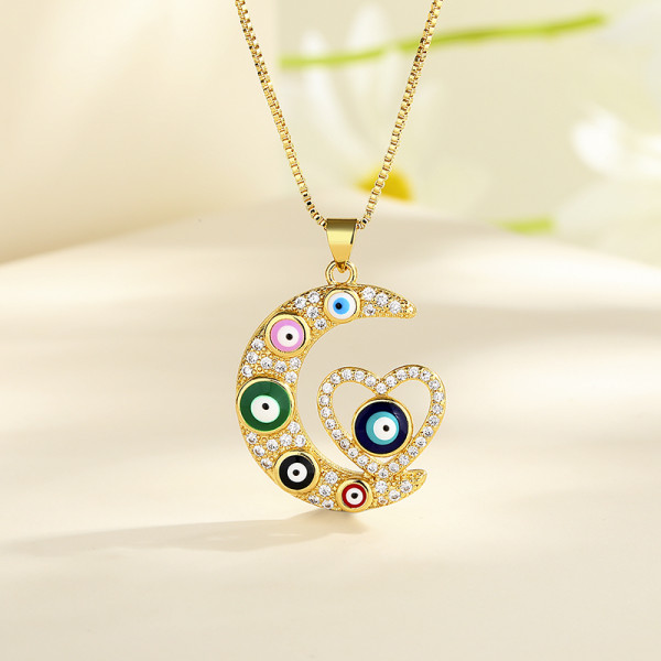 Joyería religiosa de lujo: collar de oro de 18 quilates con dije de corazón y circonitas cúbicas