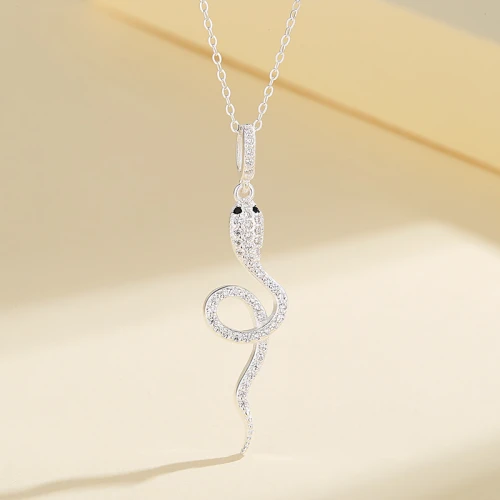 China Hd Jewelry Supplier Elegant Adjustable Snake with Zirconia Pendant in 925 Silver